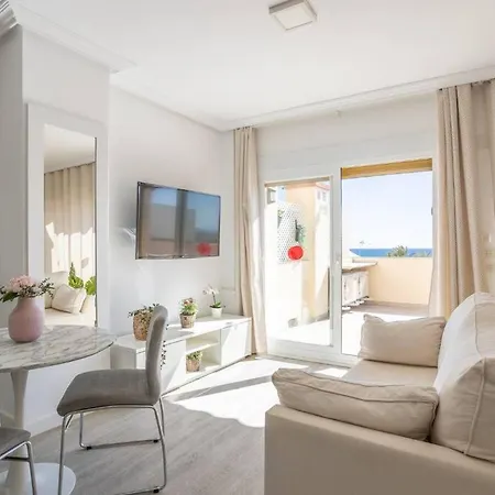 Apartment Elviria,studio Cu Vedere La Mare *